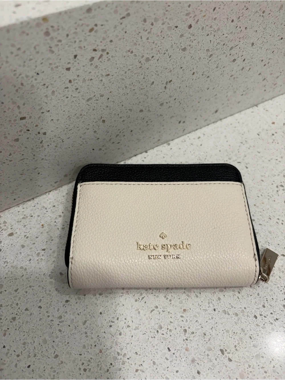 Kate Spade Morty Penguin Zip Around Card Case K9524 EUC Small Wallet